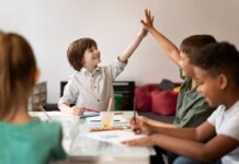 Адаптация ребенка в коллективе: практические решения