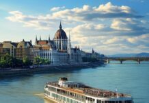 Речной круиз: незабываемый отдых на теплоходе