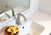 Почему течёт под раковиной: алгоритм поиска причины