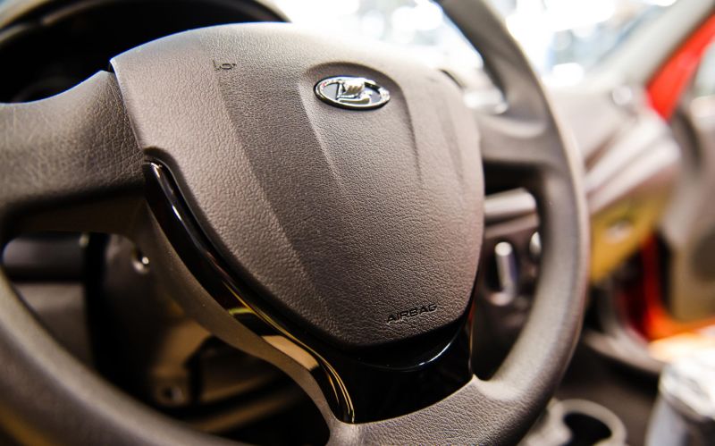 АвтоВАЗ начал выпуск Lada Granta с подушками безопасности