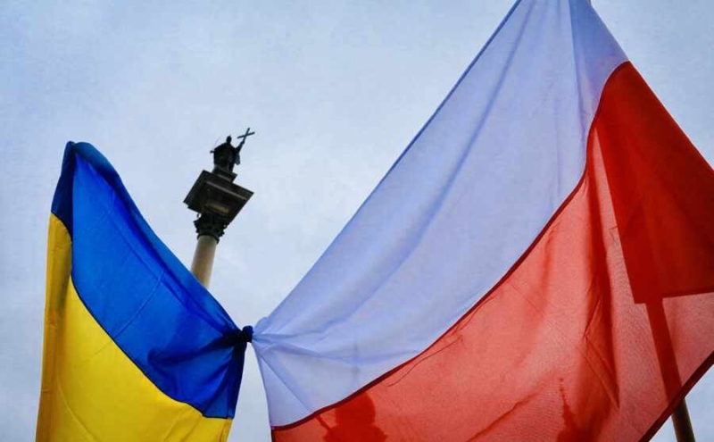 Хитрый Запад собирается «скормить» Украину Польше — эксперт Грилль